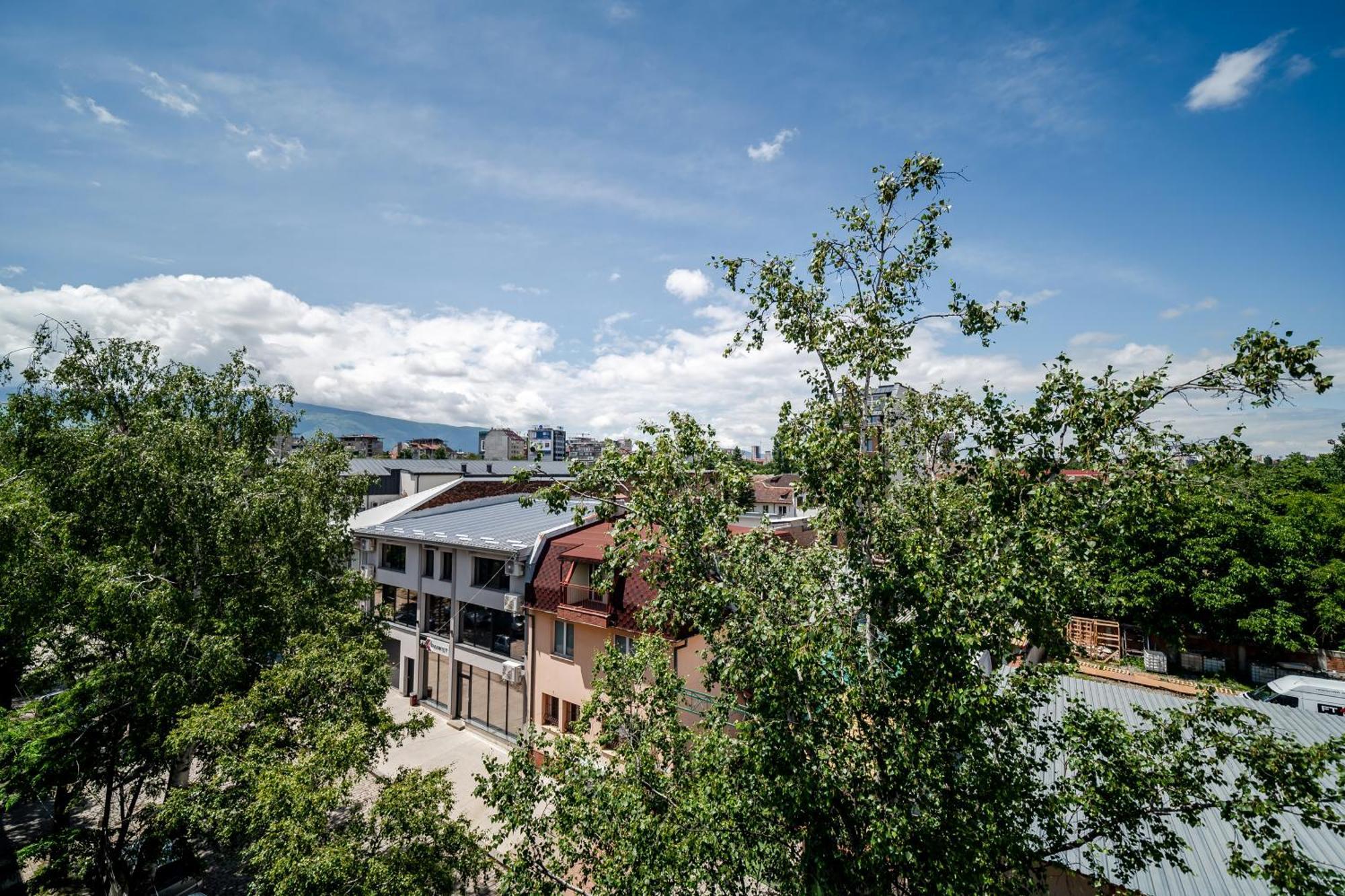 Bulrock Residance Apartment
